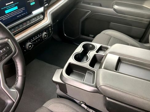Used 2025 Chevrolet Silverado 1500 LT RWD image 16