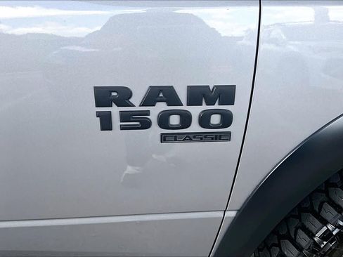 Used 2024 RAM 1500 Warlock AWD/4WD image 10