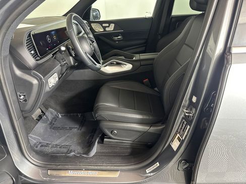 Certified 2025 Mercedes-Benz GLE 450 4MATIC image 9