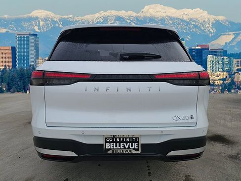 New 2026 INFINITI QX60 Luxe w/ Family Package image 14