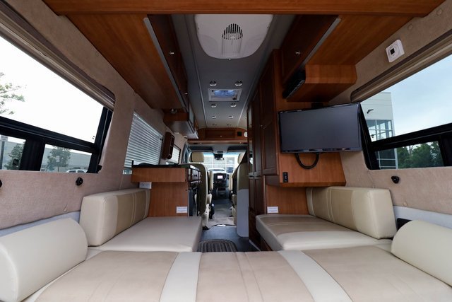 Used 2014 Mercedes-Benz Sprinter 3500 image 56