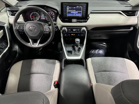 Used 2022 Toyota RAV4 XLE image 12