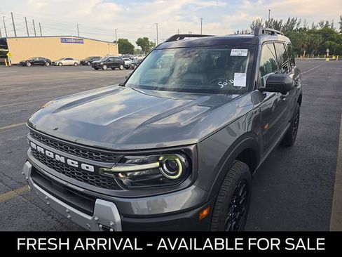Used 2025 Ford Bronco Sport Badlands AWD/4WD image 3