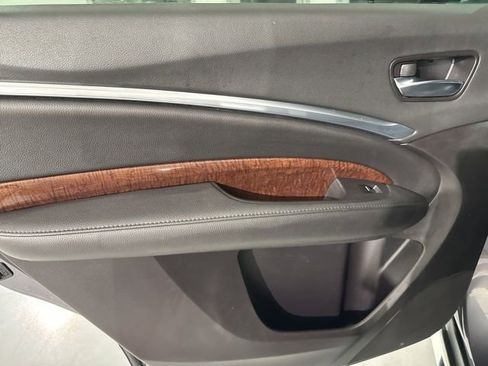 Used 2020 Acura MDX FWD image 17