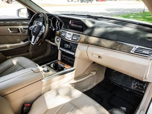 Used 2015 Mercedes-Benz E 350 4MATIC Wagon image 24