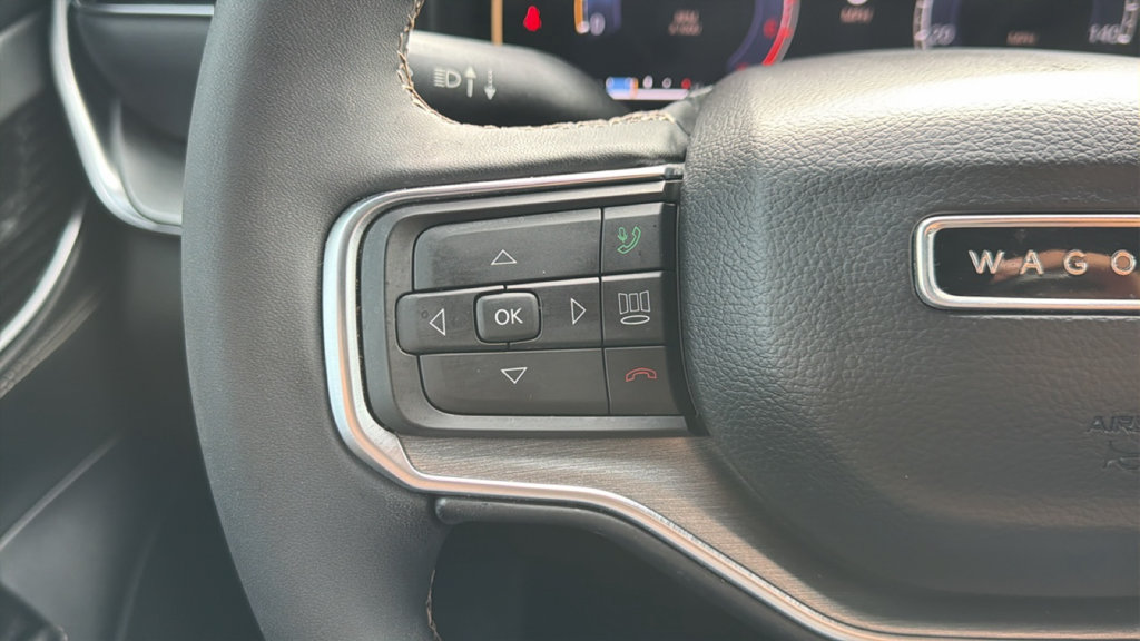 Used 2023 Jeep Wagoneer Series II AWD/4WD image 19