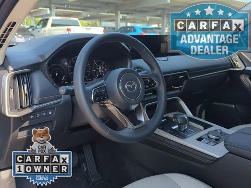 Used 2025 MAZDA CX-70 Plug-In Hybrid w/ Premium Pkg image 12