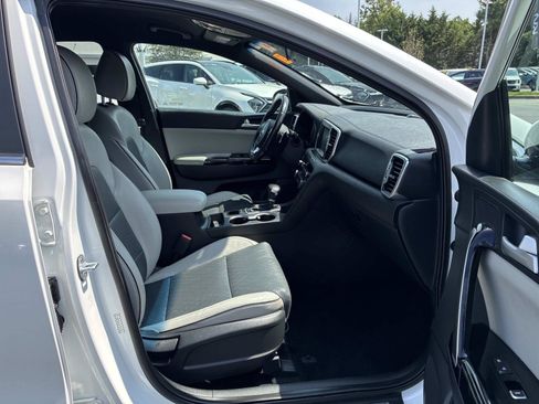 Used 2019 Kia Sportage EX w/ EX Sport Appearance Package AWD/4WD image 9