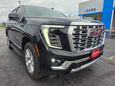 Used 2025 GMC Yukon Denali AWD/4WD image 7