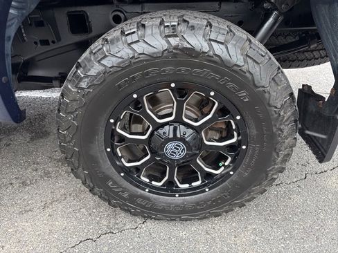 Used 2019 Ford F150 Platinum w/ Technology Package image 10