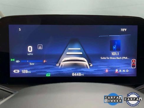 Used 2025 Chevrolet Equinox EV LT w/ Convenience Package image 9