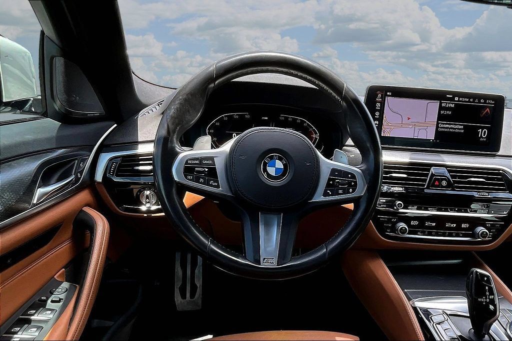 Used 2021 BMW 540i w/ M Sport Package RWD image 8