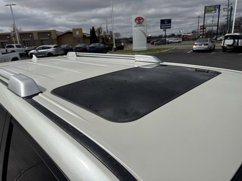 Used 2015 Toyota 4Runner Limited image 18