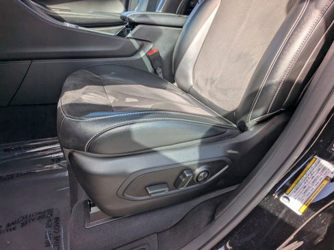 Used 2023 Jeep Grand Cherokee L Laredo image 19