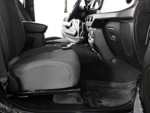 Used 2025 Jeep Wrangler Unlimited Sport S 4xe AWD/4WD image 19