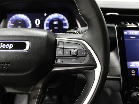 Used 2021 Jeep Grand Cherokee L Limited image 10