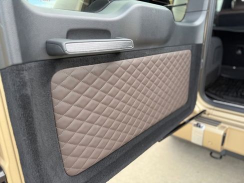 Used 2023 Mercedes-Benz G 550 w/ Seat Comfort Package image 18