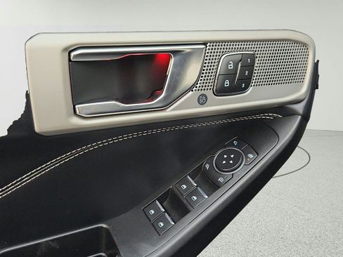 Used 2020 Ford Explorer ST AWD/4WD image 24