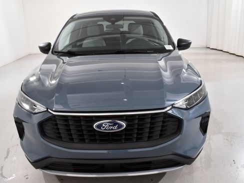 Used 2023 Ford Escape Active AWD/4WD image 3