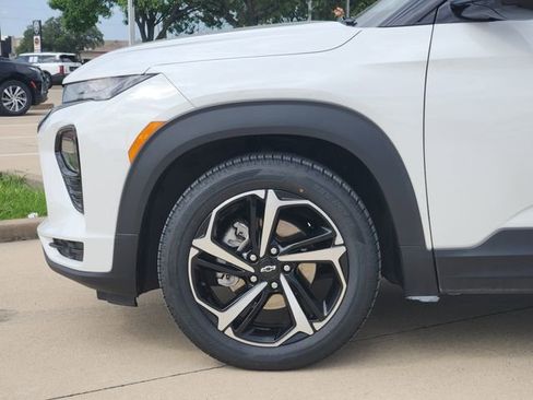 Certified 2023 Chevrolet TrailBlazer RS w/ Convenience Package FWD image 6