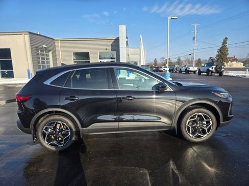 New 2026 Ford Escape Platinum w/ Premium Technology Package image 9