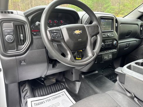 Used 2020 Chevrolet Silverado 1500 W/T w/ WT Fleet Convenience Package image 9