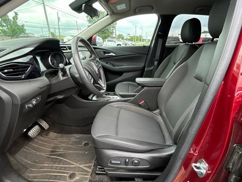 Used 2023 Buick Encore GX Select w/ Sport Touring Package AWD/4WD image 9