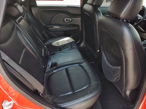 Used 2014 Kia Soul ! w/ Sun & Sound Package FWD image 30