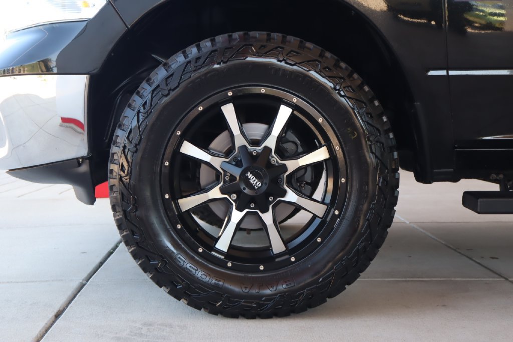 Used 2021 RAM 1500 Classic SLT AWD/4WD image 5