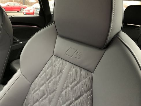 New 2025 Audi SQ5 Premium Plus image 12