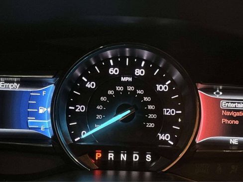Used 2017 Ford Explorer XLT w/ Equipment Group 201A AWD/4WD image 33