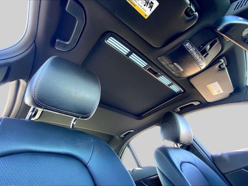 Certified 2018 Mercedes-Benz C 300 Sedan image 14