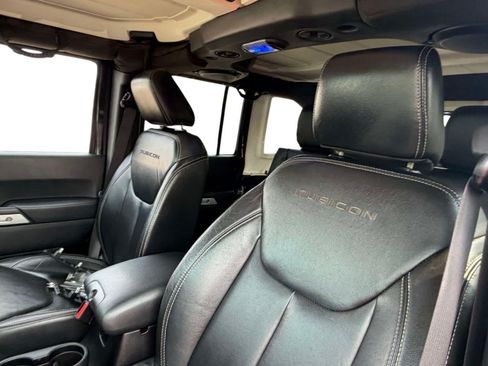 Used 2013 Jeep Wrangler Unlimited Rubicon w/ Dual Top Group AWD/4WD image 13