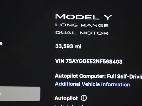 Used 2022 Tesla Model Y Long Range image 24