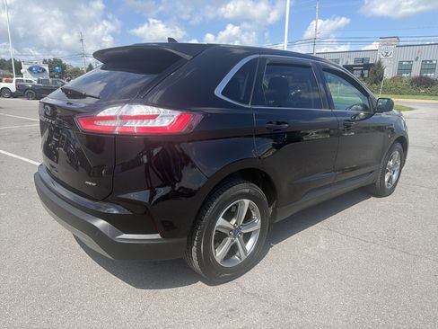 Used 2022 Ford Edge SEL w/ Convenience Package AWD/4WD image 3