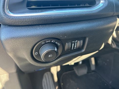 Used 2022 Chrysler Pacifica Limited w/ S Appearance Package image 24