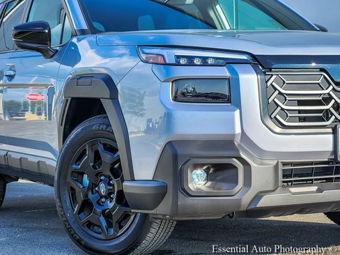 Certified 2026 Subaru Outback Limited AWD/4WD image 3