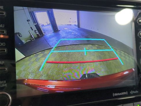 Used 2022 Toyota Highlander XLE image 26