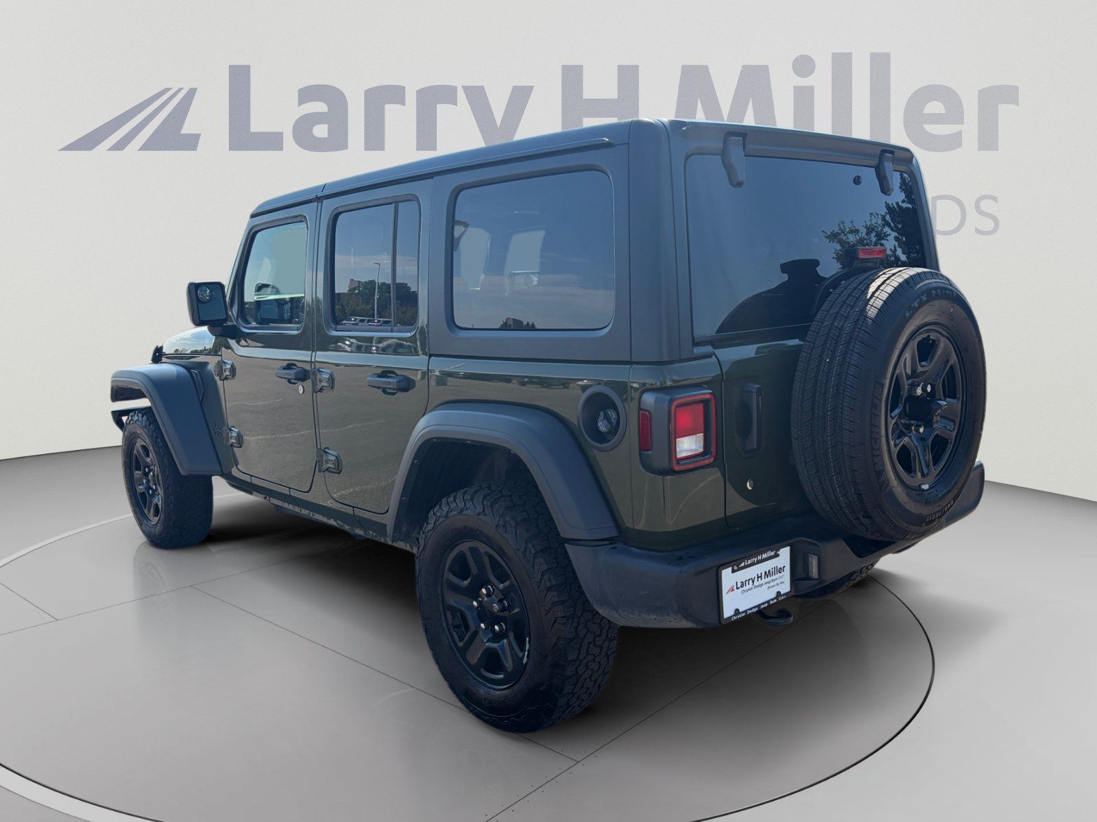 Used 2023 Jeep Wrangler Unlimited Sport AWD/4WD image 4