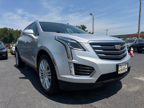 Used 2019 Cadillac XT5 Premium Luxury AWD/4WD image 3