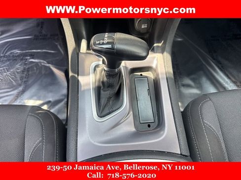 Used 2022 Dodge Charger SXT image 38