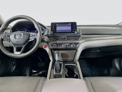 Used 2018 Honda Accord LX image 25
