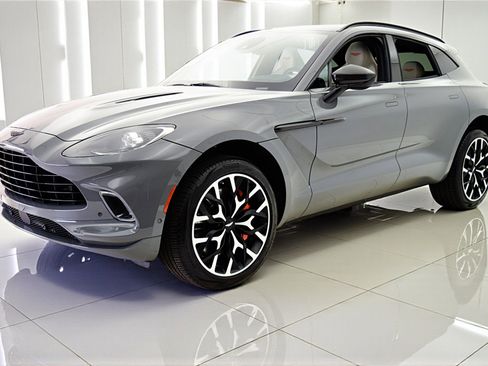 Used 2022 Aston Martin DBX DBX image 2