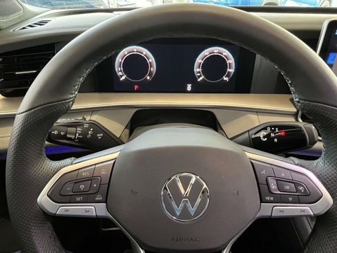 New 2026 Volkswagen Tiguan SE R-Line image 19