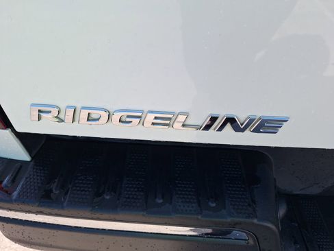 Used 2017 Honda Ridgeline RTL image 12