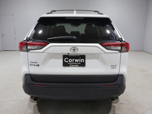 Certified 2024 Toyota RAV4 XLE w/ Convenience Package AWD/4WD image 4