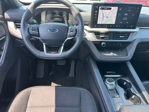 Used 2025 Ford Explorer ST w/ Sun And Sound Package AWD/4WD image 19