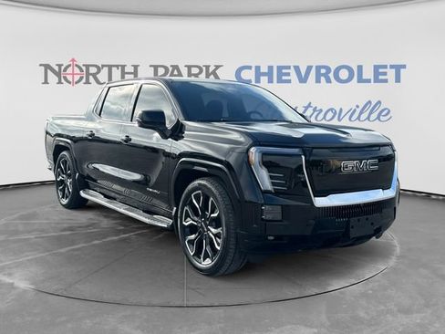 Certified 2025 GMC Sierra EV Denali AWD/4WD image 3