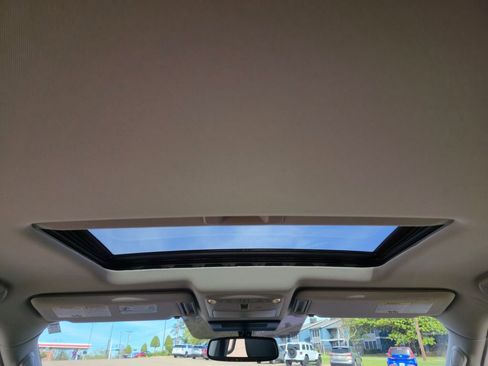 Used 2024 Nissan Armada SL image 16