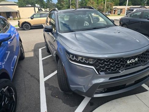 Certified 2023 Kia Sorento X-Line EX AWD/4WD image 2